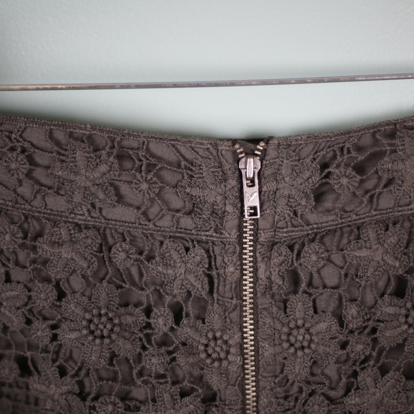 American Eagle Lace Mini Skirt - Picture 4 of 5